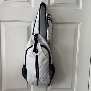 Waterfly White Sling Bag 15x8x3 TL 24-30 Phone Case 7.5x4 With 10 Compartments